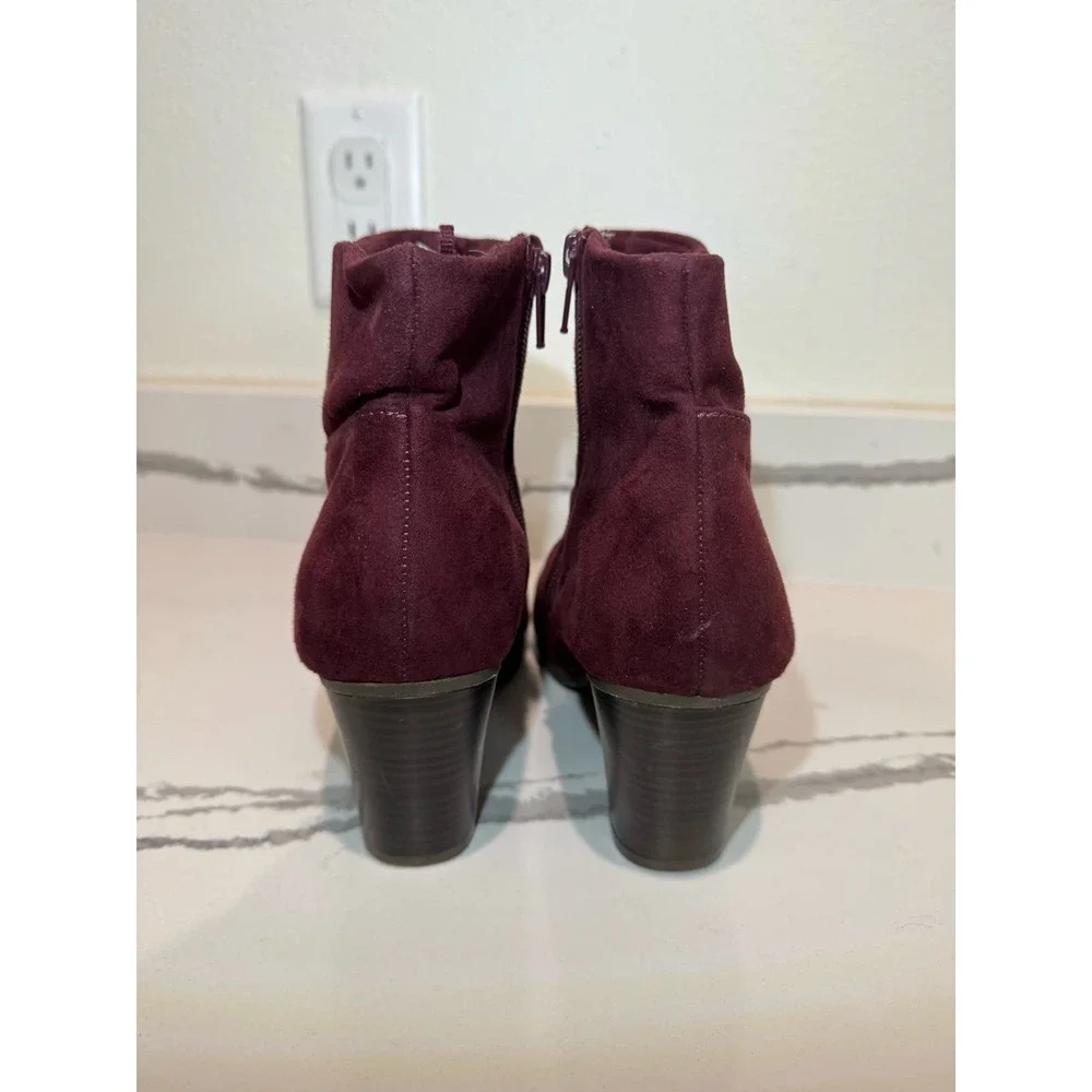 Old Navy Suede Booties Zip Up Heeled Boots Size 8 Wine Merlot‎